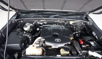 REVO 4WD 2021 2.8 ENTRY MT STANDARD BLACK  4608 full