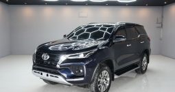 TOYOTA 4WD 2020 2.4V AT FORTUNER BLUE  6436