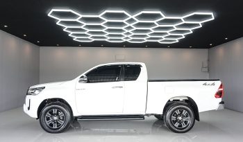 REVO 4WD 2022 2.4 MID MT SMART CAB WHITE  5476 full