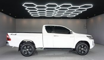 REVO 4WD 2022 2.4 MID MT SMART CAB WHITE  5476 full
