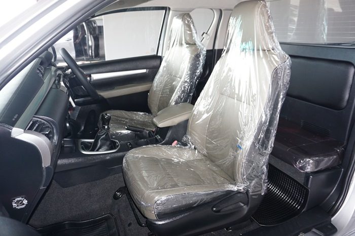 REVO 2WD 2020 2.4E MT SMART CAB SILVER  1614 full