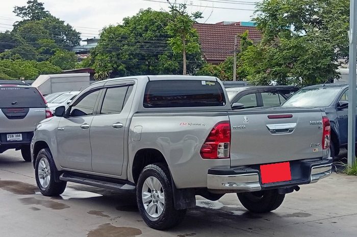 REVO PRE 2020 2.4E AT DOUBLE CAB SILVER 9718 full