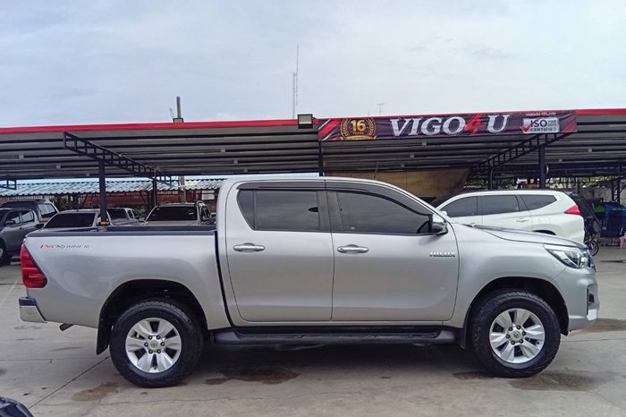REVO PRE 2020 2.4E AT DOUBLE CAB SILVER 9718 full