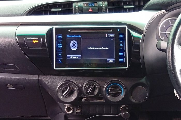REVO PRE 2020 2.4E AT DOUBLE CAB SILVER 9718 full