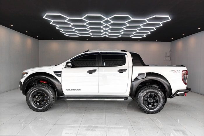 FORD 4WD 2014 3.2 AT DOUBLE CAB WHITE  5722 full