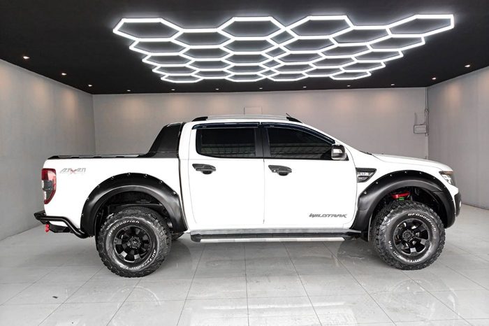 FORD 4WD 2014 3.2 AT DOUBLE CAB WHITE  5722 full