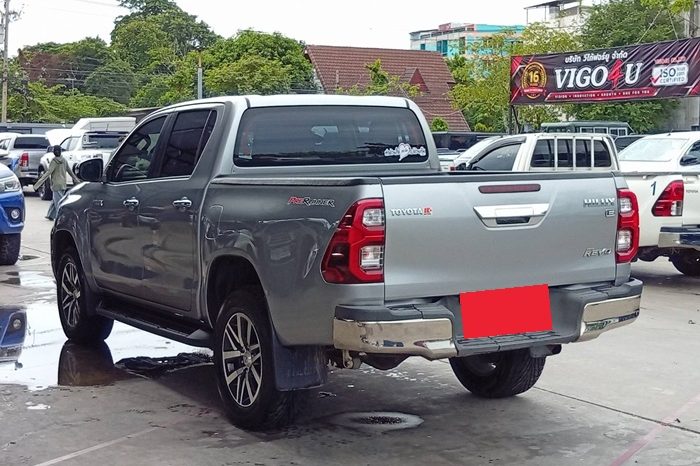 REVO PRE 2016 2.4E AT DOUBLE CAB SILVER 3091 full