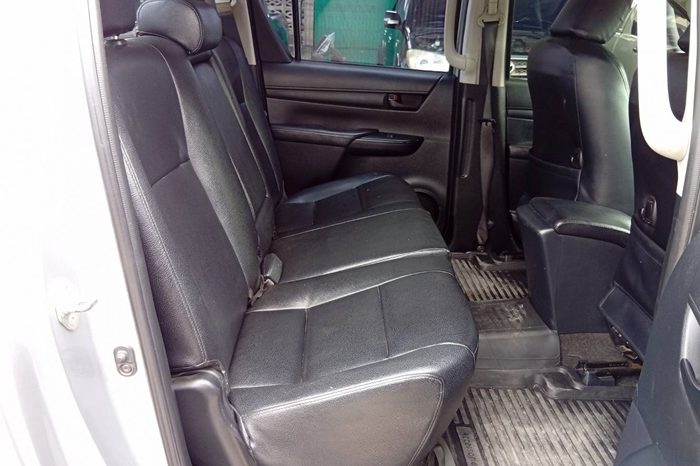 REVO PRE 2016 2.4E AT DOUBLE CAB SILVER 3091 full
