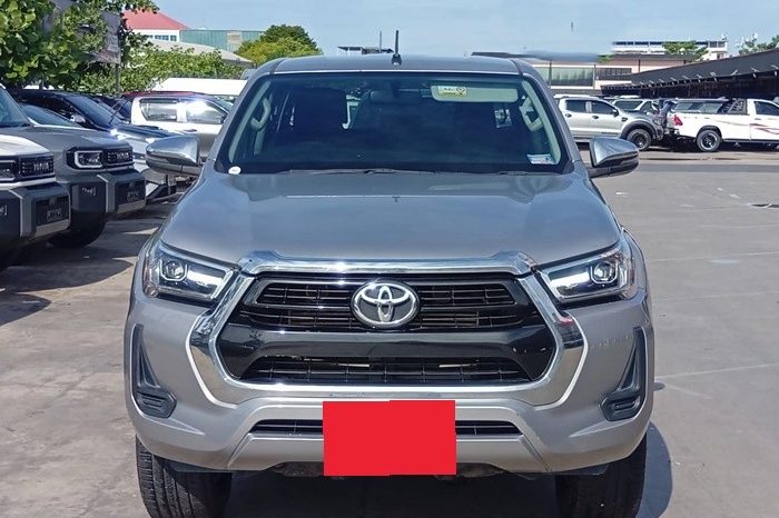 REVO PRE 2021 2.4 ENTRY AT DOUBLE CAB SILVER 2966 full