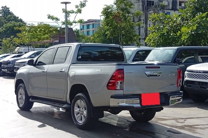 REVO PRE 2019 2.4G AT DOUBLE CAB SILVER  907 full