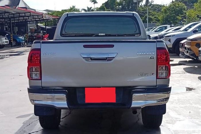REVO PRE 2019 2.4G AT DOUBLE CAB SILVER  907 full
