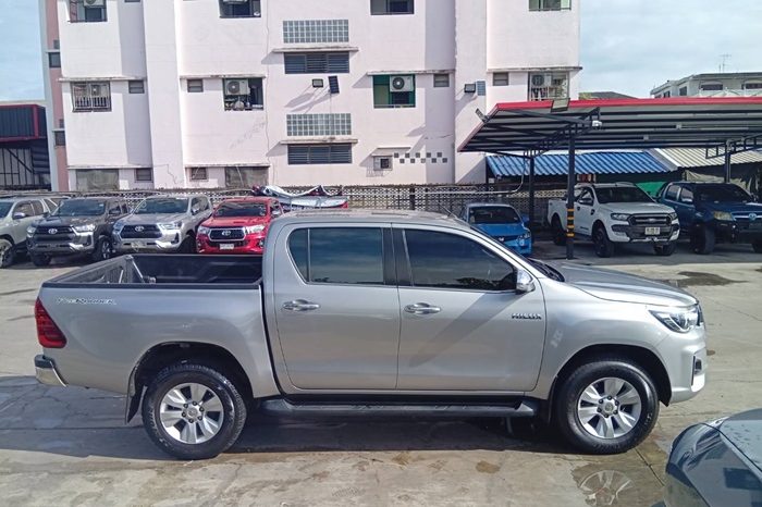 REVO PRE 2019 2.4G AT DOUBLE CAB SILVER  907 full