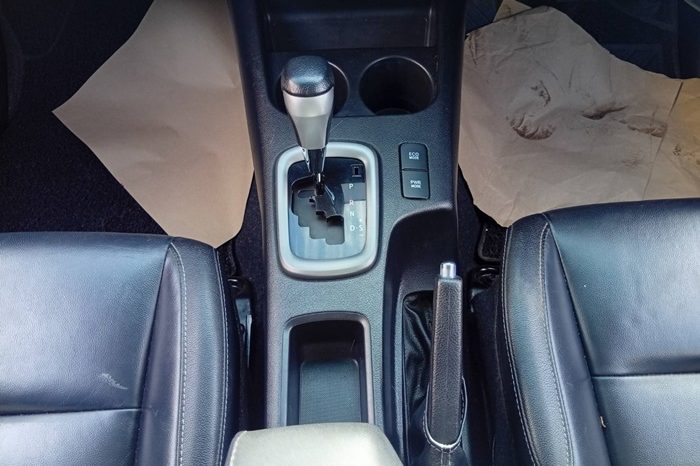 REVO PRE 2019 2.4G AT DOUBLE CAB SILVER  907 full