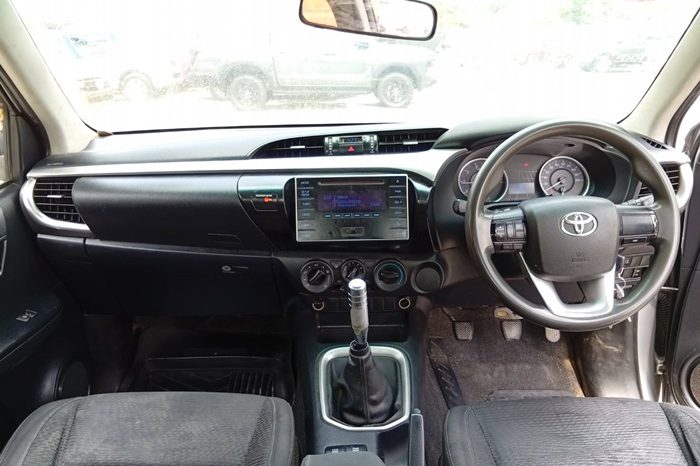 REVO PRE 2021 2.4 MID AT SAMRT CAB SILVER  1378 full