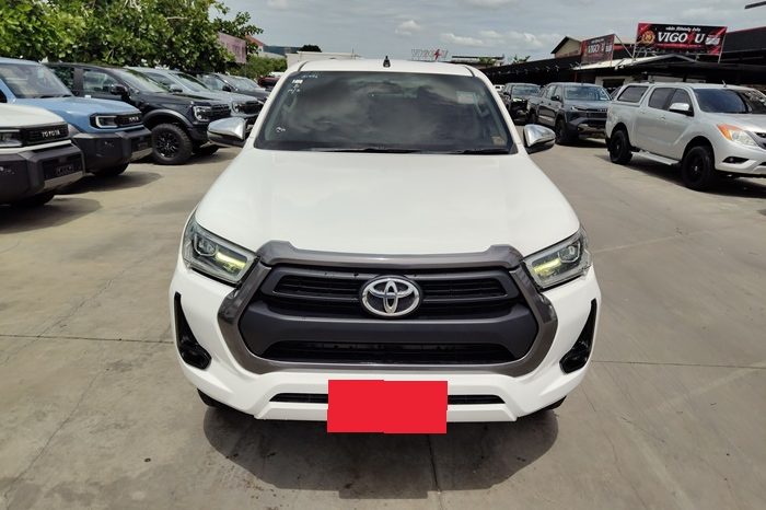 REVO 4WD 2021 2.4 MID MT DOUBLE CAB WHITE  7293 full