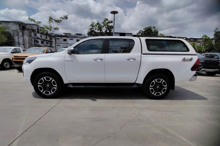REVO 4WD 2021 2.4 MID MT DOUBLE CAB WHITE  7293 full