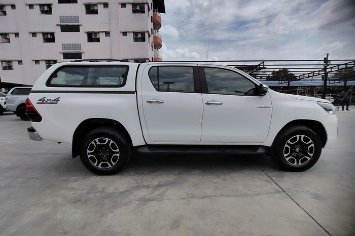 REVO 4WD 2021 2.4 MID MT DOUBLE CAB WHITE  7293 full