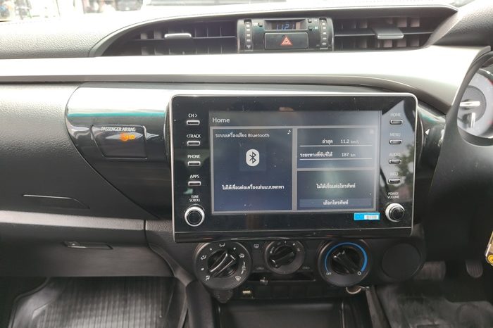 REVO PRE 2021 2.4 MID AT DOUBLE CAB WHITE  2086 full