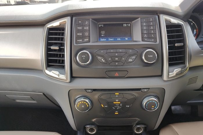 FORD 4WD 2018 3.2 AT DOUBLE CAB WHITE  7122 full