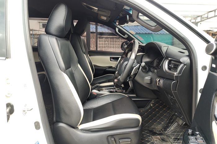 TOYOTA 4WD 2022 2.8V AT FORTUNER WHITE  6678 full