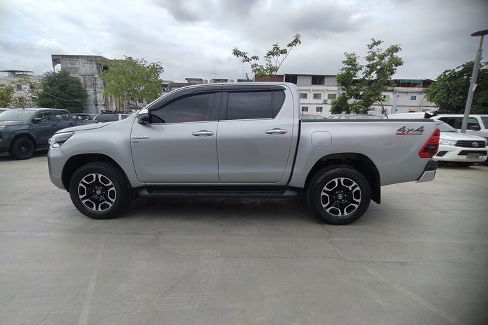 REVO 4WD 2022 2.8 HIGHT AT DOUBLE CAB SILVER  4386 full