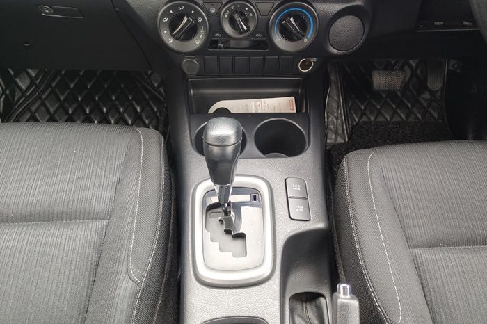 REVO PRE 2021 2.4 ENTRY AT DOUBLE CAB SILVER  1583 full