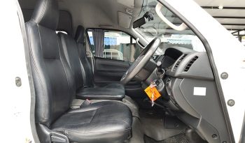 TOYOTA 2WD 2019 3.0 AT COMMUTER WHITE  3754 full