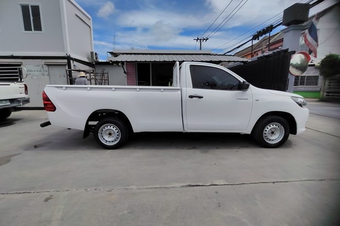 REVO 2WD 2018 2.4J MT STANDARD WHITE  1623 full