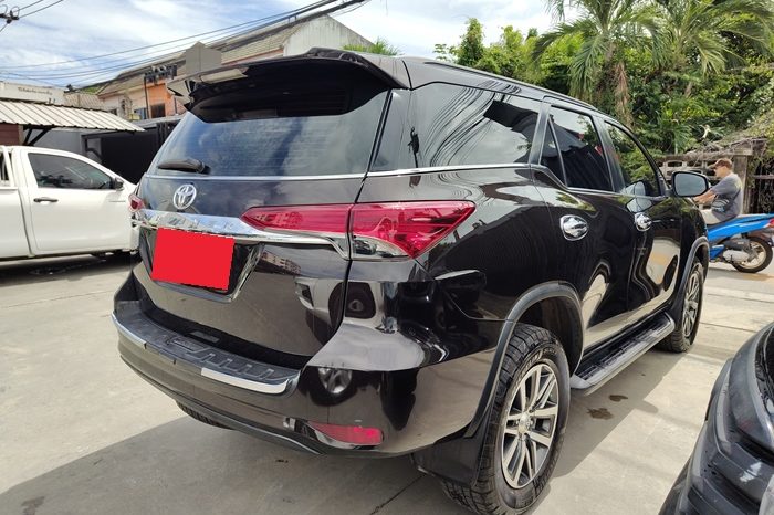 TOYOTA 2WD 2016 2.4V AT FORTUNER WHITE  5229 full