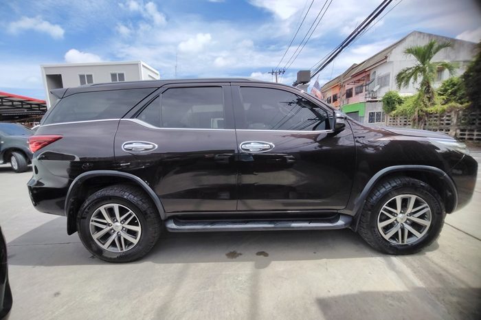 TOYOTA 2WD 2016 2.4V AT FORTUNER WHITE  5229 full