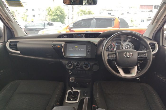 REVO PRE 2021 2.4 ENTRY AT DOUBLE CAB SILVER  8466 full