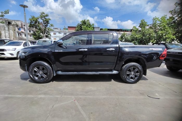 REVO PRE 2022 2.4 ENTRY AT DOUBLE CAB BLACK  4709 full