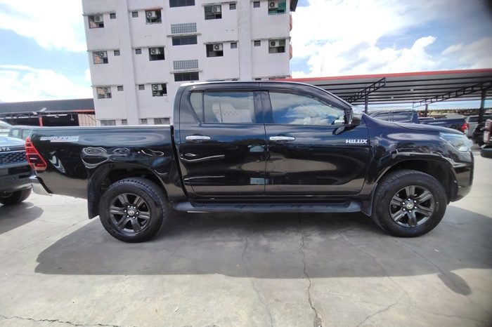 REVO PRE 2022 2.4 ENTRY AT DOUBLE CAB BLACK  4709 full