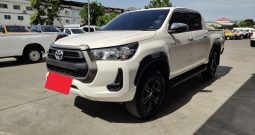 REVO PRE 2021 2.4 ENTRY AT DOUBLE CAB WHITE  1432