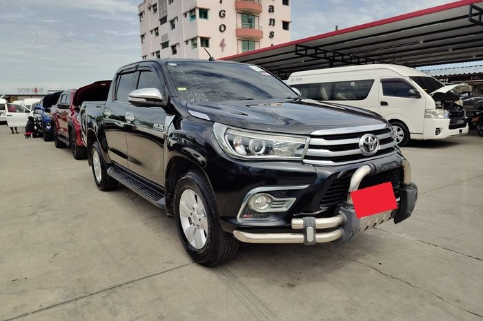 REVO PRE 2017 2.4G AT DOUBLE CAB BLACK  6205 full