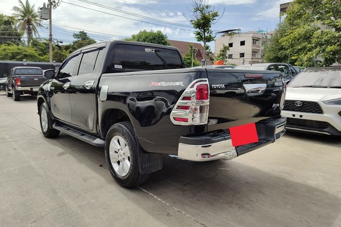 REVO PRE 2017 2.4G AT DOUBLE CAB BLACK  6205 full