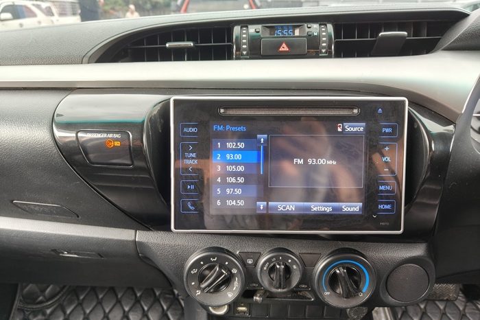 REVO PRE 2019 2.4E AT DOUBLE CAB BLACK 1151 full