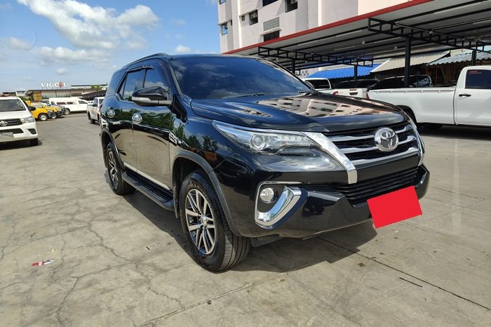 TOYOTA 2WD 2016 2.4V AT FORTUNER BLACK  3422 full