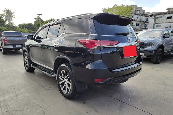 TOYOTA 2WD 2016 2.4V AT FORTUNER BLACK  3422 full