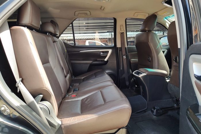 TOYOTA 2WD 2016 2.4V AT FORTUNER BLACK  3422 full