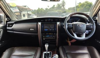 TOYOTA 2WD 2016 2.4V AT FORTUNER BLACK  3422 full