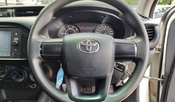 REVO 4WD 2021 2.8 ENTRY MT STANDARD WHITE  7630 full