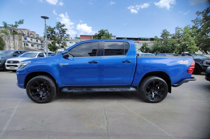 REVO PRE 2019 2.4G AT DOUBLE CAB BLUE  321 full