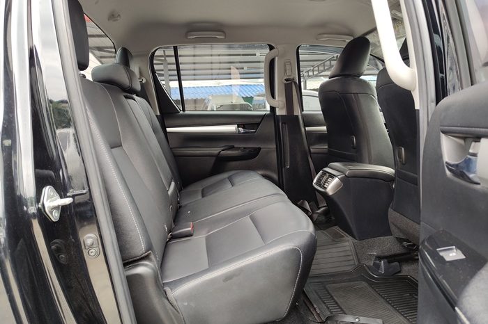 REVO PRE 2023 2.4 HIGHT AT DOUBLE CAB BLACK  9255 full
