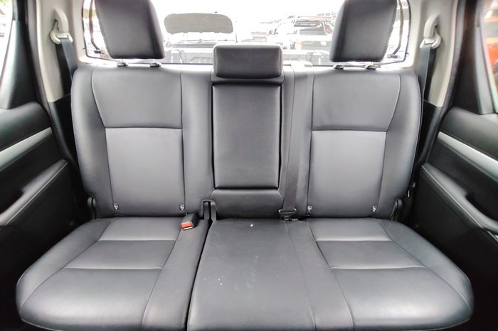 REVO PRE 2023 2.4 HIGHT AT DOUBLE CAB BLACK  9255 full