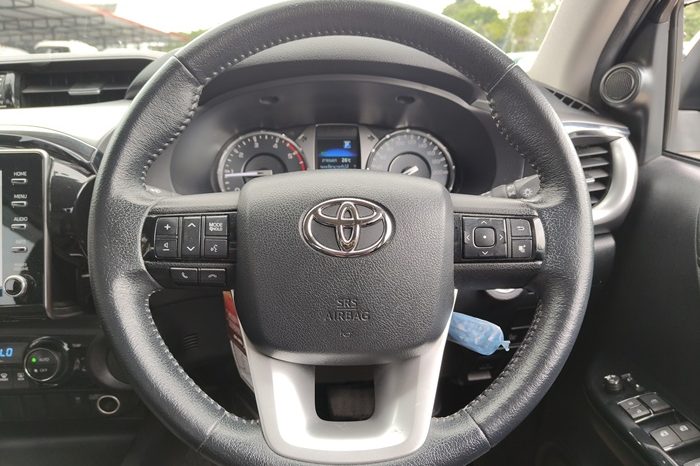 REVO PRE 2023 2.4 HIGHT AT DOUBLE CAB BLACK  9255 full