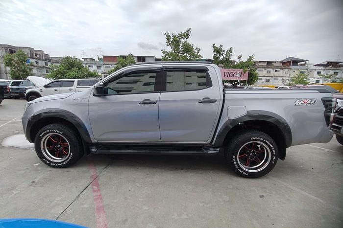 ISUZU 4WD 2020 3.0 AT DOUBLE CAB GREY  8829 full