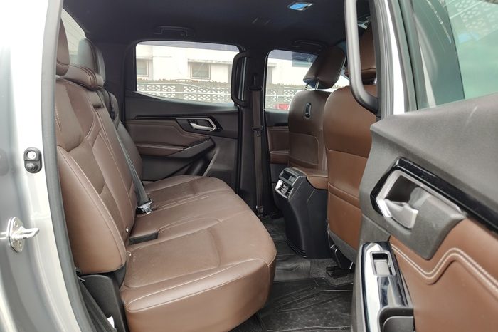 ISUZU 4WD 2020 3.0 AT DOUBLE CAB GREY  8829 full