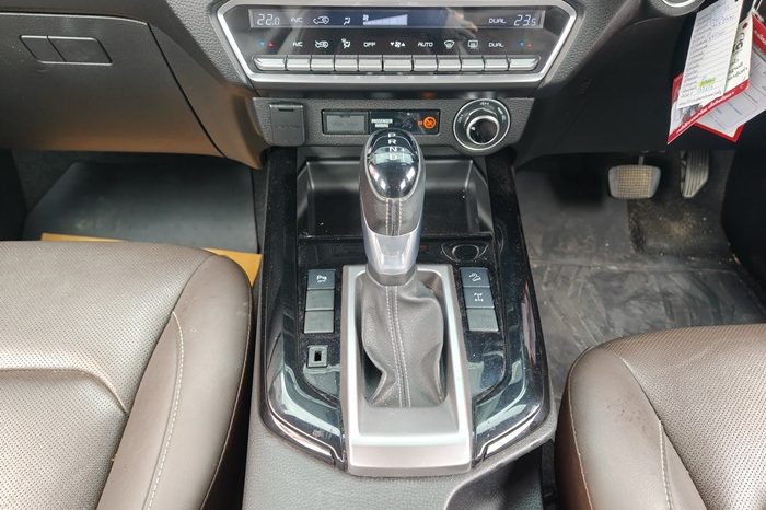 ISUZU 4WD 2020 3.0 AT DOUBLE CAB GREY  8829 full