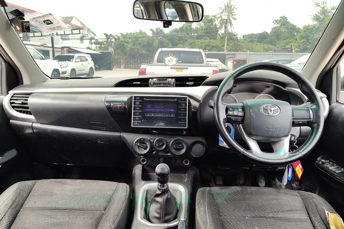 REVO 2WD 2020 2.4E MT SMART CAB SILVER  1614 full